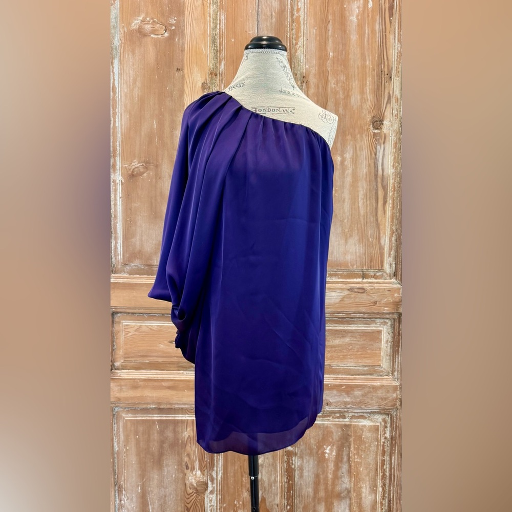 Gorgeous purple cocktail dress
